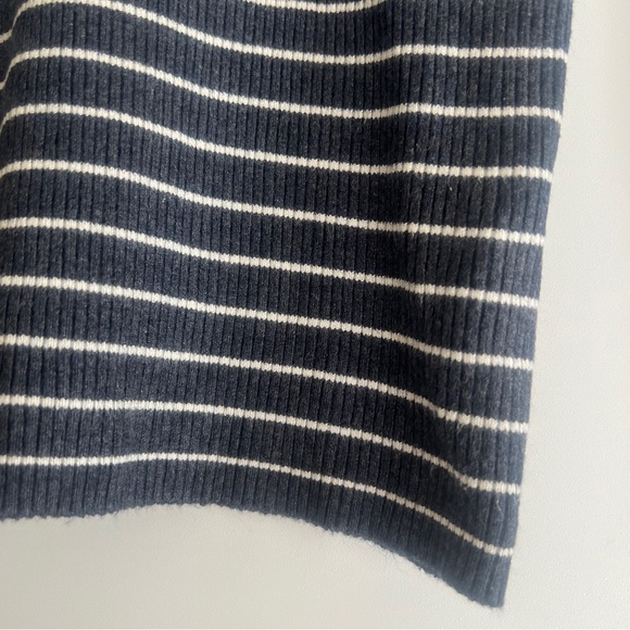 Marine Layer x Lost & Found Ski Ribbed Turtleneck Chamonix Sweater Size Medium - Picture 7 of 7